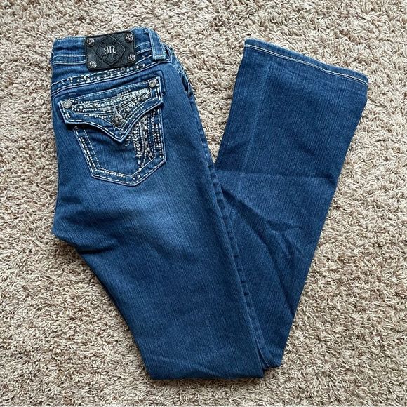 Miss Me Low Rise Easy Bootcut Blue Jeans with Jewels and Studs, size 26 tall - Picture 1 of 11